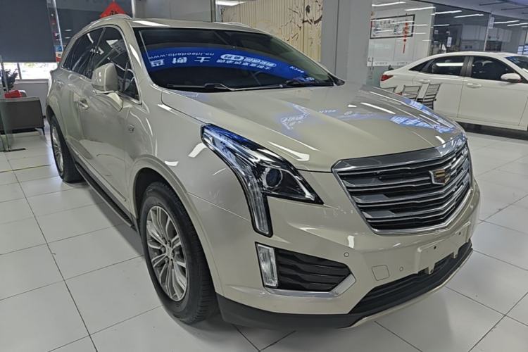 Used Cadillac XT5 2016 25T Luxury Model Front Right 45 Deg