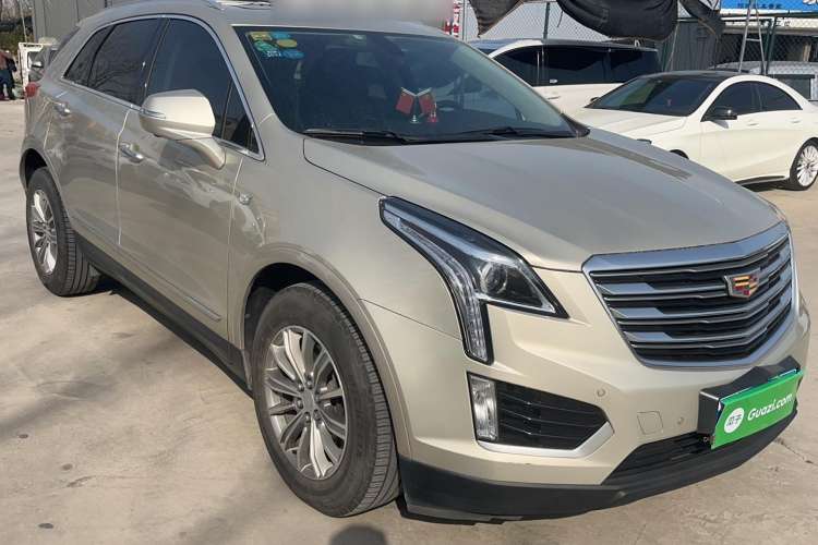 Used Cadillac XT5 2016 25T Luxury Model Front Right 45 Deg