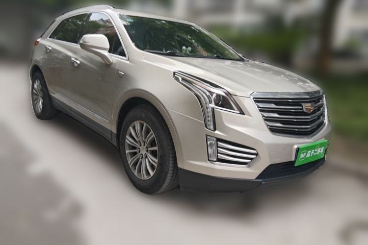 Used Cadillac XT5 2016 25T Luxury Model Front Right 45 Deg