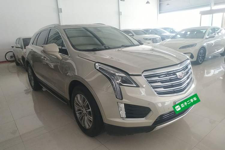 Used Cadillac XT5 2016 28T Four-Wheel Drive Luxury Model Front Right 45 Deg