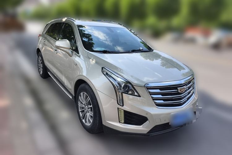 Used Cadillac XT5 2016 25T Luxury Model Front Right 45 Deg