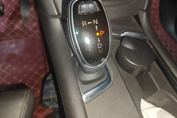 Used Cadillac XT5 2016 28T Four-Wheel Drive Luxury Model Gear Lever
