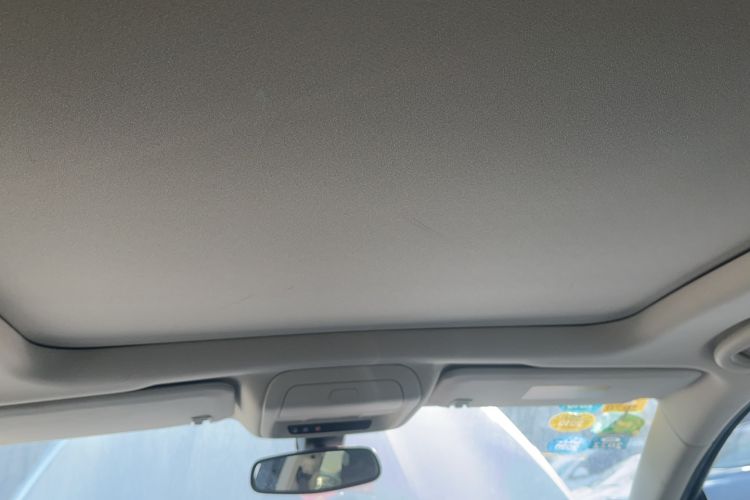 Used Cadillac XT5 2016 25T Luxury Model Headliner