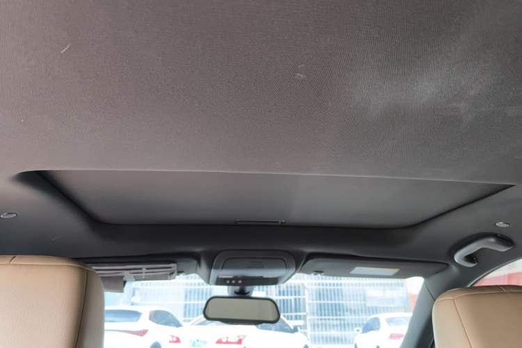 Used Cadillac XT5 2016 25T Tech Edition Headliner