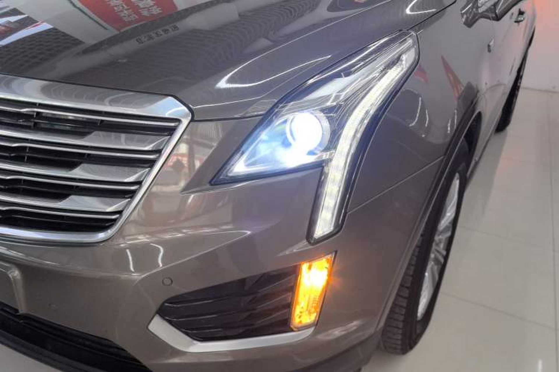 Used Cadillac XT5 2016 25T Luxury Model Left Front Headlight