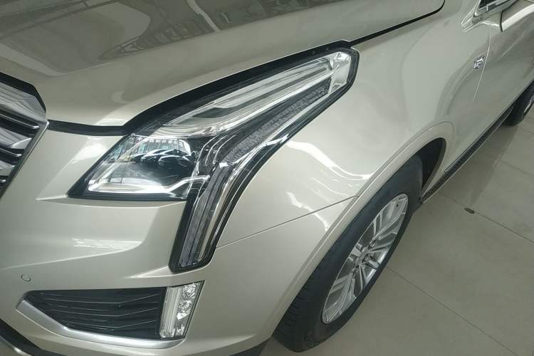 Used Cadillac XT5 2016 28T Four-Wheel Drive Luxury Model Left Front Headlight
