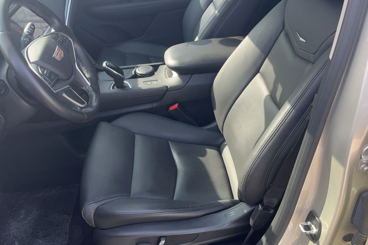 Used Cadillac XT5 2016 25T Luxury Model Left Front Seat