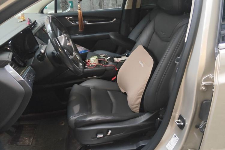 Used Cadillac XT5 2016 25T Luxury Model Left Front Seat