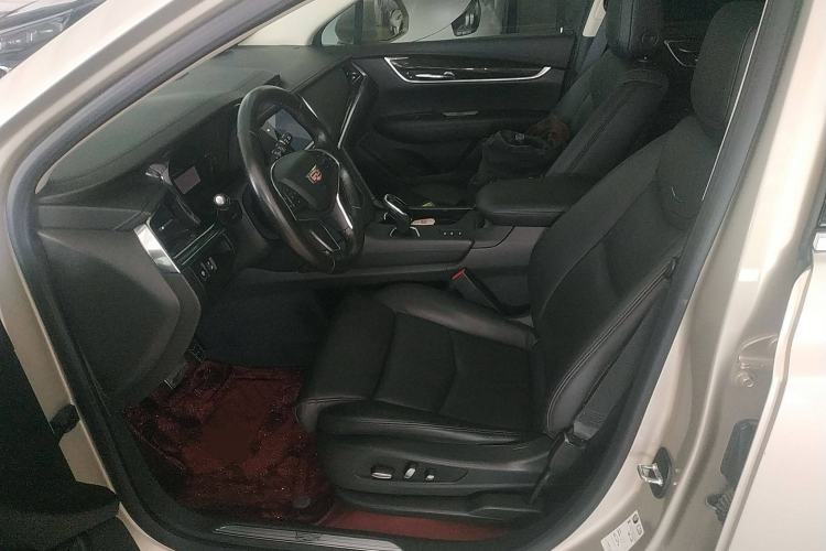 Used Cadillac XT5 2016 28T Four-Wheel Drive Luxury Model Left Front Seat