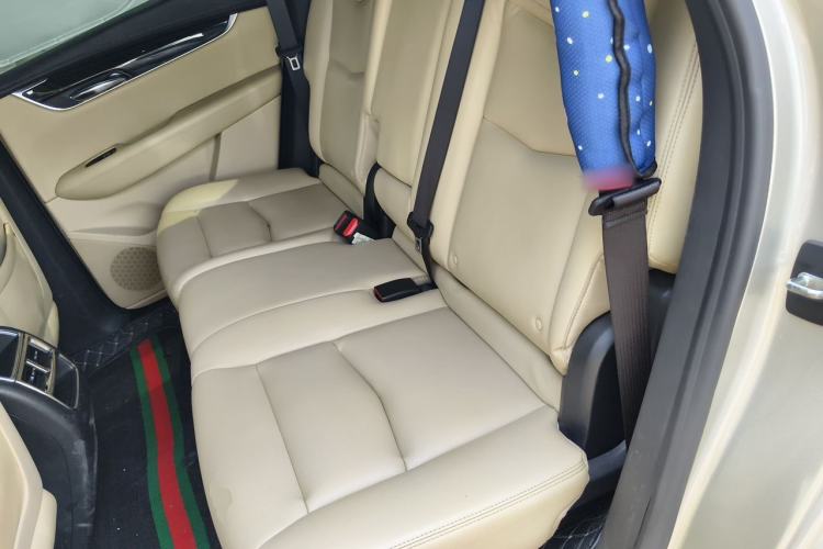 Used Cadillac XT5 2016 25T Tech Edition Left Rear Seat