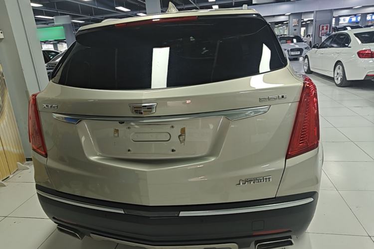 Used Cadillac XT5 2016 25T Luxury Model Rear