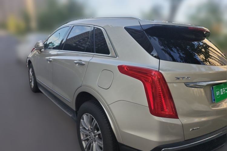 Used Cadillac XT5 2016 28T Four-Wheel Drive Luxury Model Rear Left 45 Deg