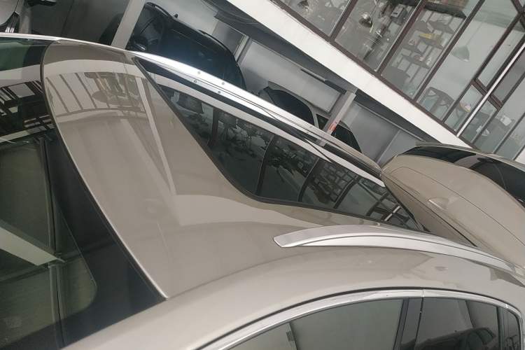 Used Cadillac XT5 2016 28T Four-Wheel Drive Luxury Model Roof