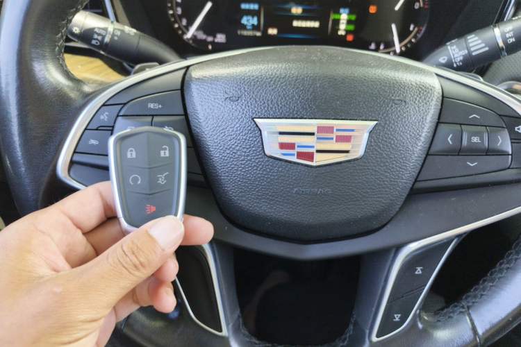 Used Cadillac XT5 2016 25T Luxury Model Vehicle Key