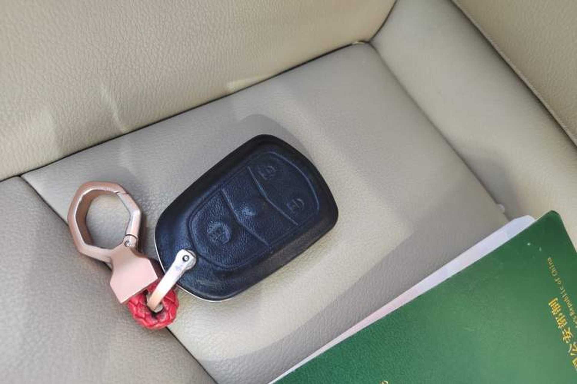 Used Cadillac XT5 2016 25T Tech Edition Vehicle Key