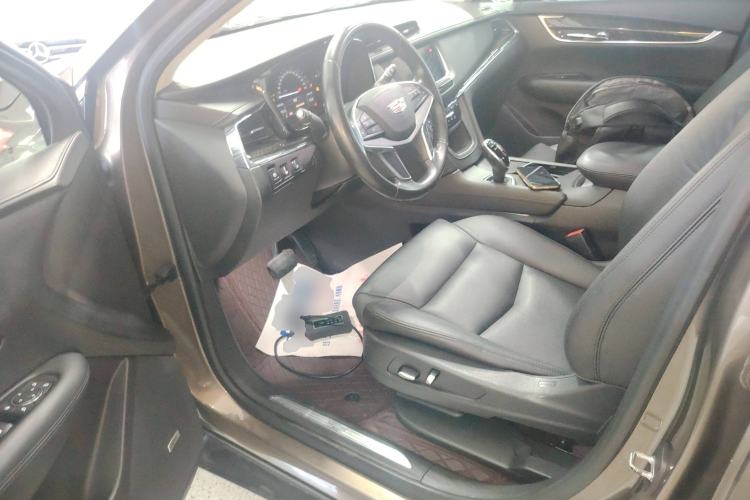 Used Cadillac XT5 2016 25T Luxury Model Driver Seat