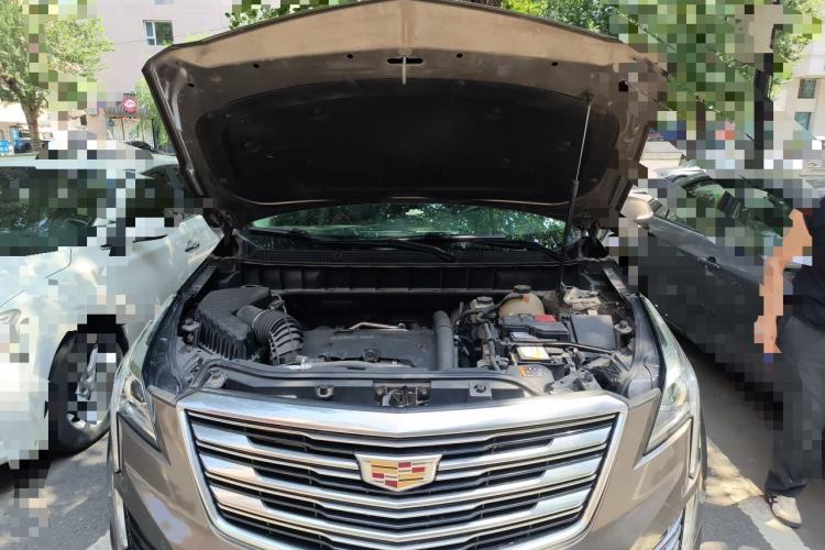 Used Cadillac XT5 2016 25T Luxury Model Engine Bay