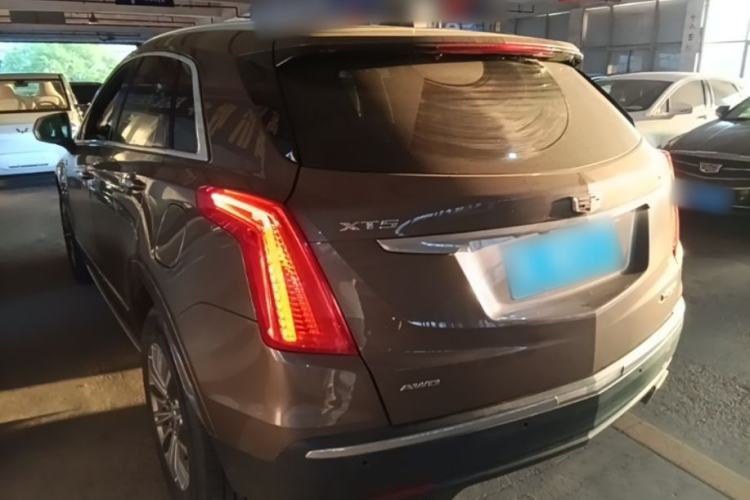 Used Cadillac XT5 2016 28T Four-Wheel Drive Luxury Model Exterior 2