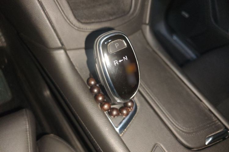 Used Cadillac XT5 2016 28T Four-Wheel Drive Luxury Model Gear Lever
