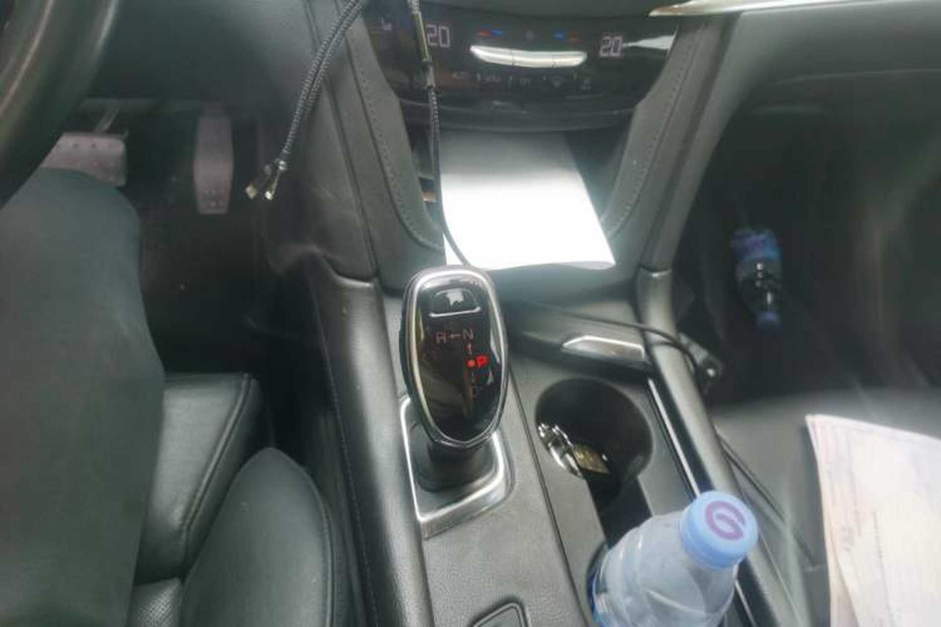 Used Cadillac XT5 2016 28T Four-Wheel Drive Luxury Model Gear Lever