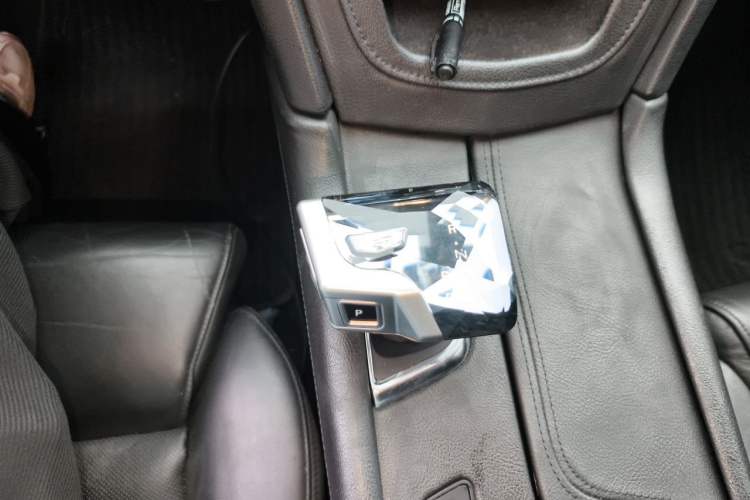 Used Cadillac XT5 2016 28T Four-Wheel Drive Luxury Model Gear Lever
