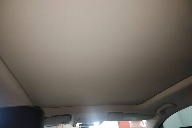 Used Cadillac XT5 2016 25T Luxury Model Headliner