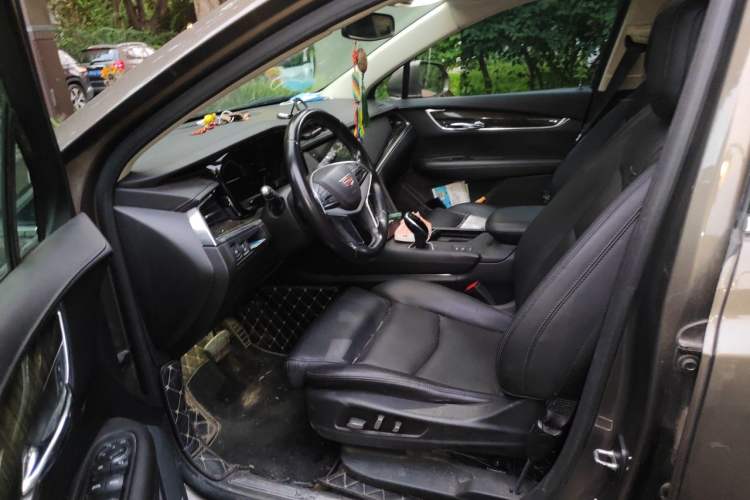Used Cadillac XT5 2016 28T Four-Wheel Drive Luxury Model Left Front Seat