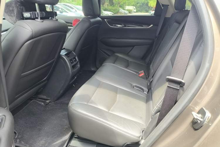 Used Cadillac XT5 2016 25T Luxury Model Left Rear Seat