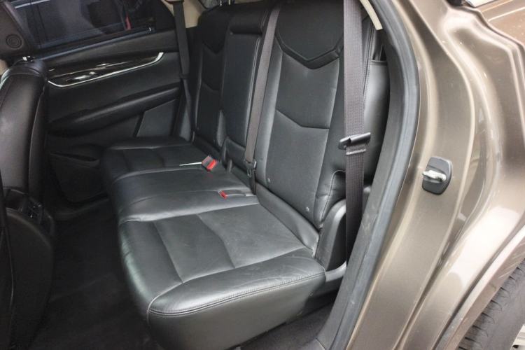 Used Cadillac XT5 2016 28T Four-Wheel Drive Luxury Model Left Rear Seat