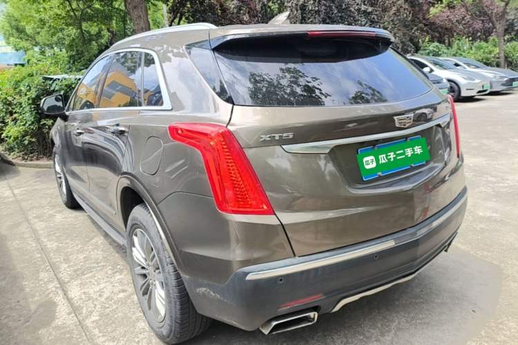 Used Cadillac XT5 2016 25T Luxury Model Rear Left 45 Deg