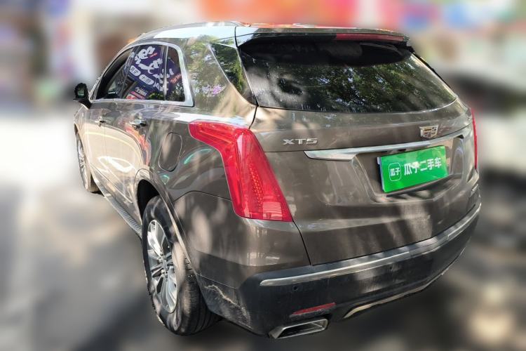 Used Cadillac XT5 2016 25T Luxury Model Rear Left 45 Deg