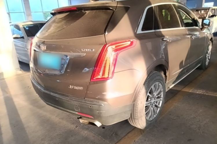 Used Cadillac XT5 2016 28T Four-Wheel Drive Luxury Model Rear Right 45 Deg