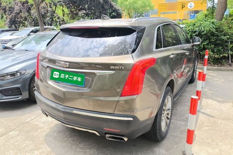Used Cadillac XT5 2016 25T Luxury Model Rear Right 45 Deg