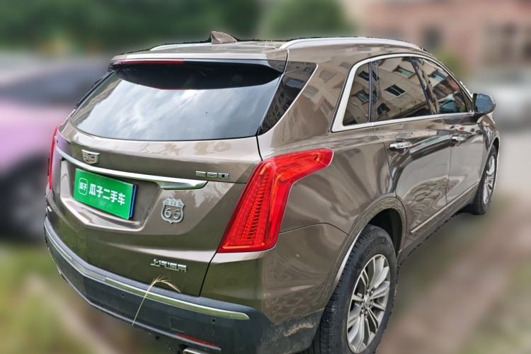 Used Cadillac XT5 2016 28T Four-Wheel Drive Tech Version Rear Right 45 Deg