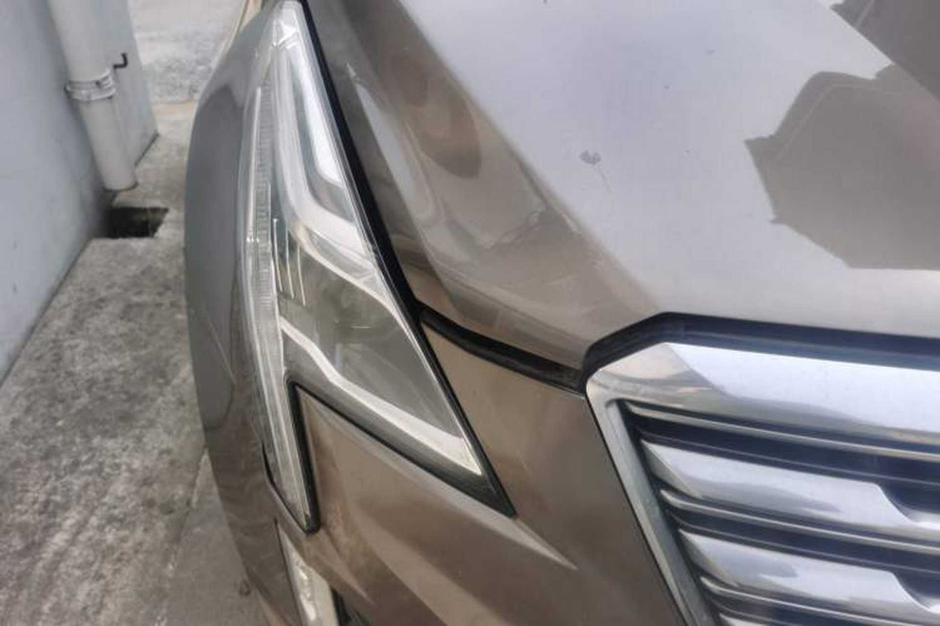 Used Cadillac XT5 2016 28T Four-Wheel Drive Luxury Model Right Front Headlight