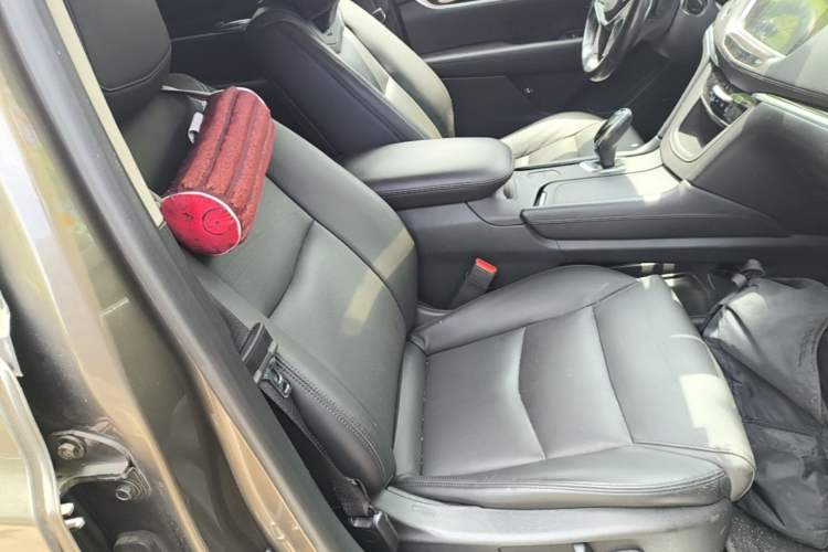 Used Cadillac XT5 2016 25T Luxury Model Right Front Seat