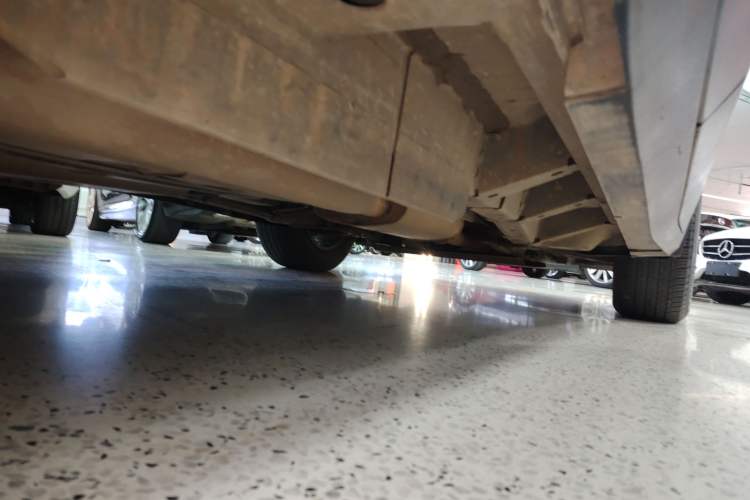 Used Cadillac XT5 2016 25T Luxury Model Right Side Sill