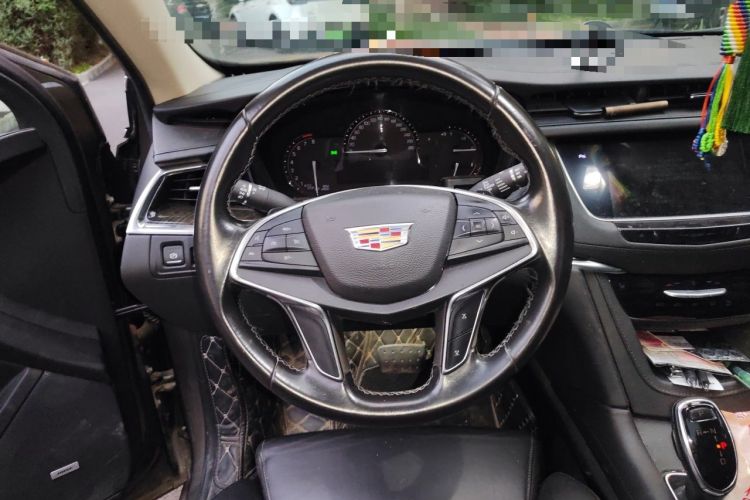Used Cadillac XT5 2016 28T Four-Wheel Drive Luxury Model Steering Wheel