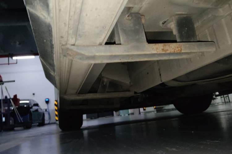 Used Cadillac XT5 2016 25T Luxury Model Chassis Rear Left