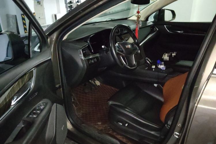 Used Cadillac XT5 2016 25T Luxury Model Driver Seat