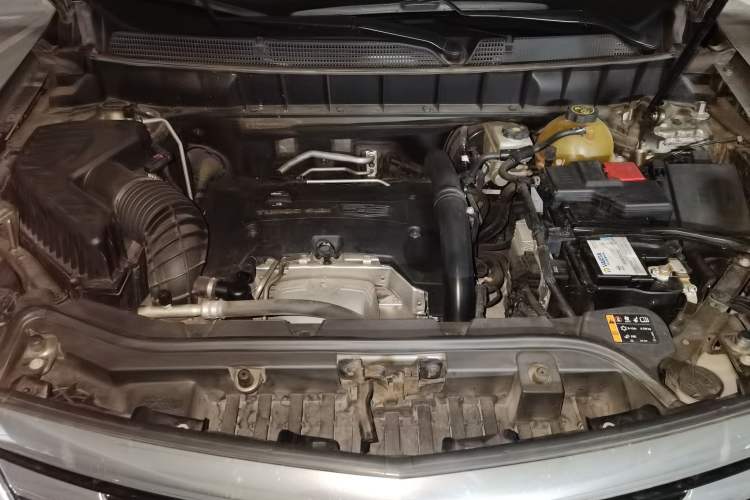 Used Cadillac XT5 2016 28T Four-Wheel Drive Luxury Model Engine Bay