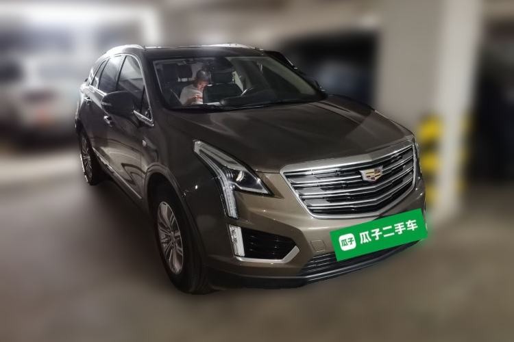Used Cadillac XT5 2016 28T Four-Wheel Drive Luxury Model Front Right 45 Deg