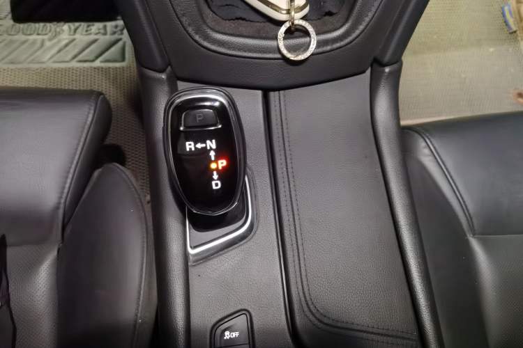 Used Cadillac XT5 2016 28T Four-Wheel Drive Luxury Model Gear Lever