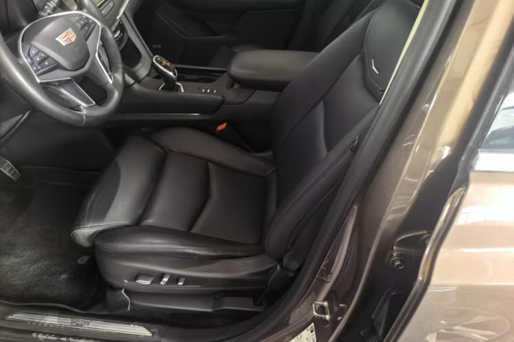 Used Cadillac XT5 2016 28T Four-Wheel Drive Luxury Model Left Front Seat