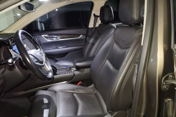Used Cadillac XT5 2016 28T Four-Wheel Drive Luxury Model Left Front Seat