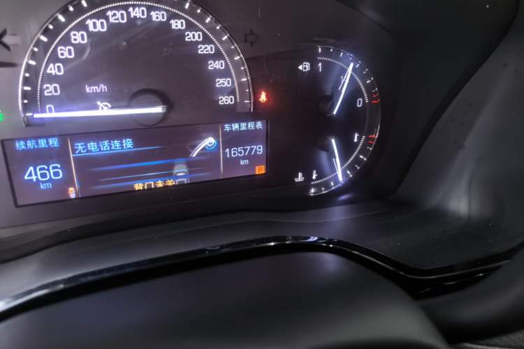 Used Cadillac XT5 2016 28T Four-Wheel Drive Luxury Model Odometer Close Up