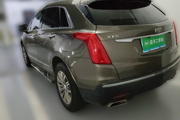 Used Cadillac XT5 2016 25T Luxury Model Rear Left 45 Deg