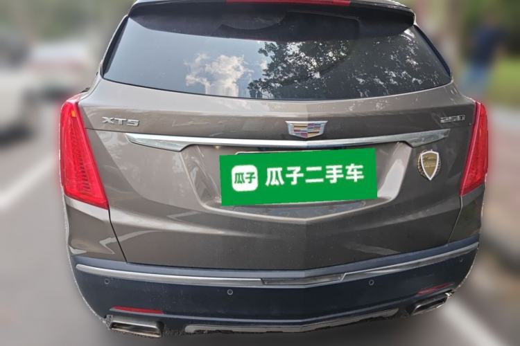 Used Cadillac XT5 2016 25T Luxury Model Rear