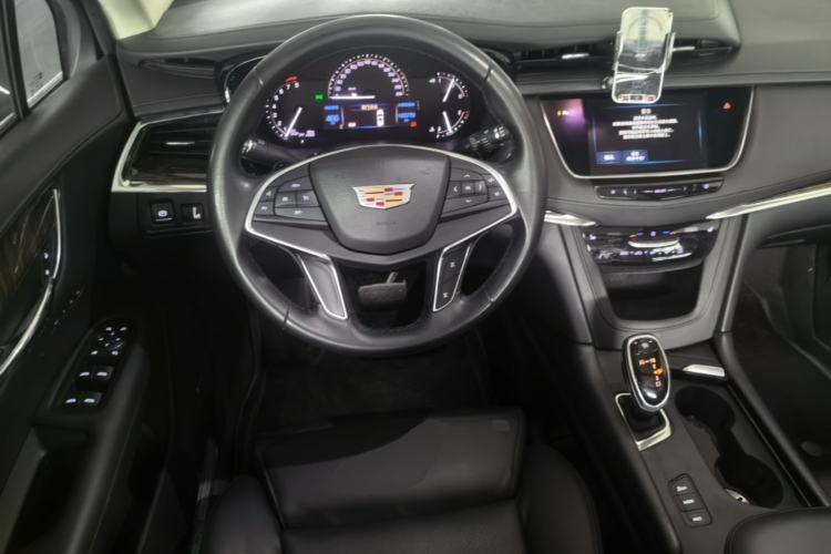 Used Cadillac XT5 2016 28T Four-Wheel Drive Luxury Model Steering Wheel