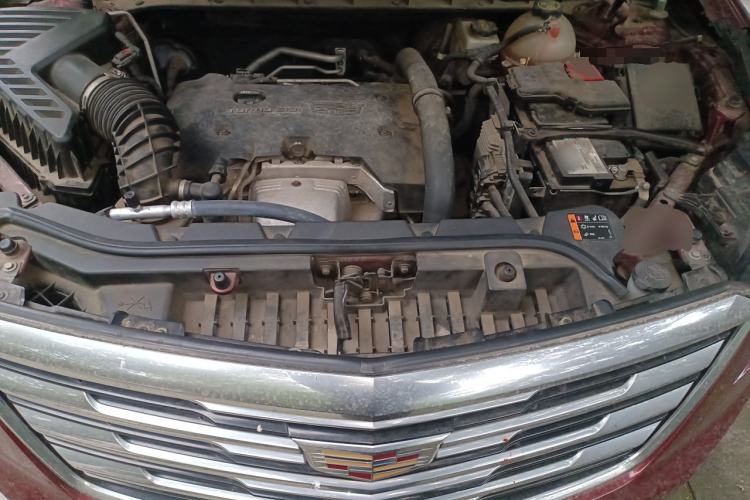 Used Cadillac XT5 2016 25T Luxury Model Engine Bay